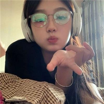 虚情假意 封面